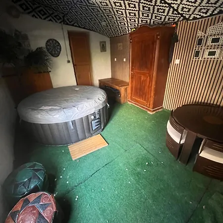 בית נופש Deux Jacuzzi Terrasse